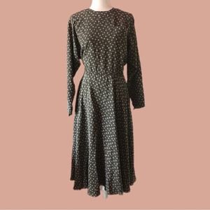 Vintage Liz Roberts Size 12 Dress with Pockets